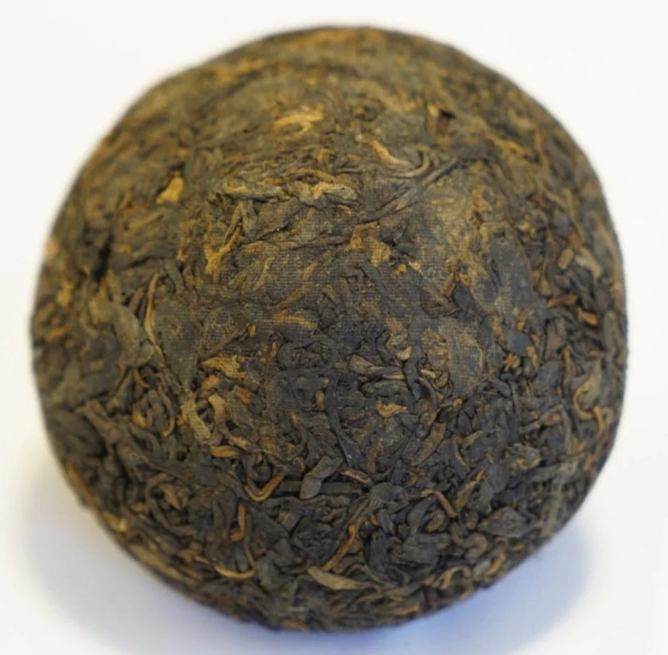 2001 Vintage Ripe Pu-erh Tuo Cha DaYi First Grade - 2001年陳熟普洱沱茶大邑一級