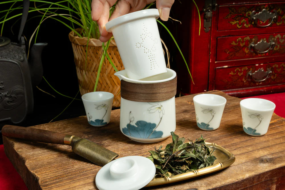 Lotus White Porcelain Portable Tea Set 白瓷荷花旅行套裝