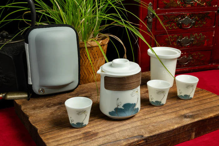 Lotus White Porcelain Portable Tea Set 白瓷荷花旅行套裝